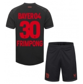 Billige Bayer Leverkusen Jeremie Frimpong #30 Hjemmebanetrøje Børn 2023-24 Kort ærmer (+ bukser)