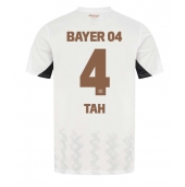 Billige Bayer Leverkusen Jonathan Tah #4 Udebanetrøje 2024-25 Kort ærmer