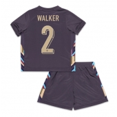 Billige England Kyle Walker #2 Udebanetrøje Børn EM 2024 Kort ærmer (+ bukser)