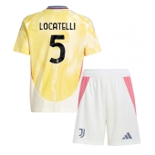 Billige Juventus Manuel Locatelli #5 Udebanetrøje Børn 2024-25 Kort ærmer (+ bukser)