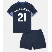 Billige Tottenham Hotspur Dejan Kulusevski #21 Udebanetrøje Børn 2023-24 Kort ærmer (+ bukser)