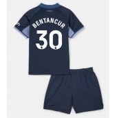 Billige Tottenham Hotspur Rodrigo Bentancur #30 Udebanetrøje Børn 2023-24 Kort ærmer (+ bukser)